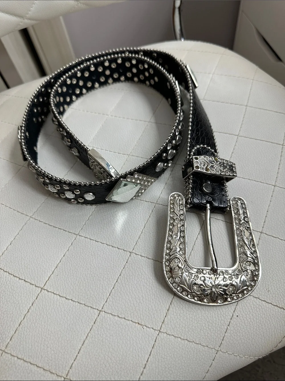 Embellished Black Leather Western-Style Belt with Ornate Silver Buckle